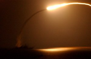 İsrail Suriye’de rejime destek veren İran birliklerini vurdu