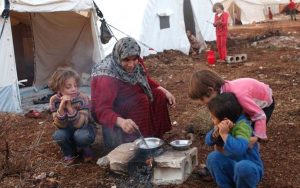 Suriye topraklarında kamp yapmak için hazırlıklarımızı yapıyoruz