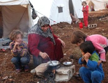 Suriye topraklarında kamp yapmak için hazırlıklarımızı yapıyoruz