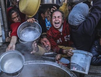 Terörist İsrail 64 gündür yardımları engellediği Gazze'de 3 bin 500 çocuk açlıktan öldürebilir!